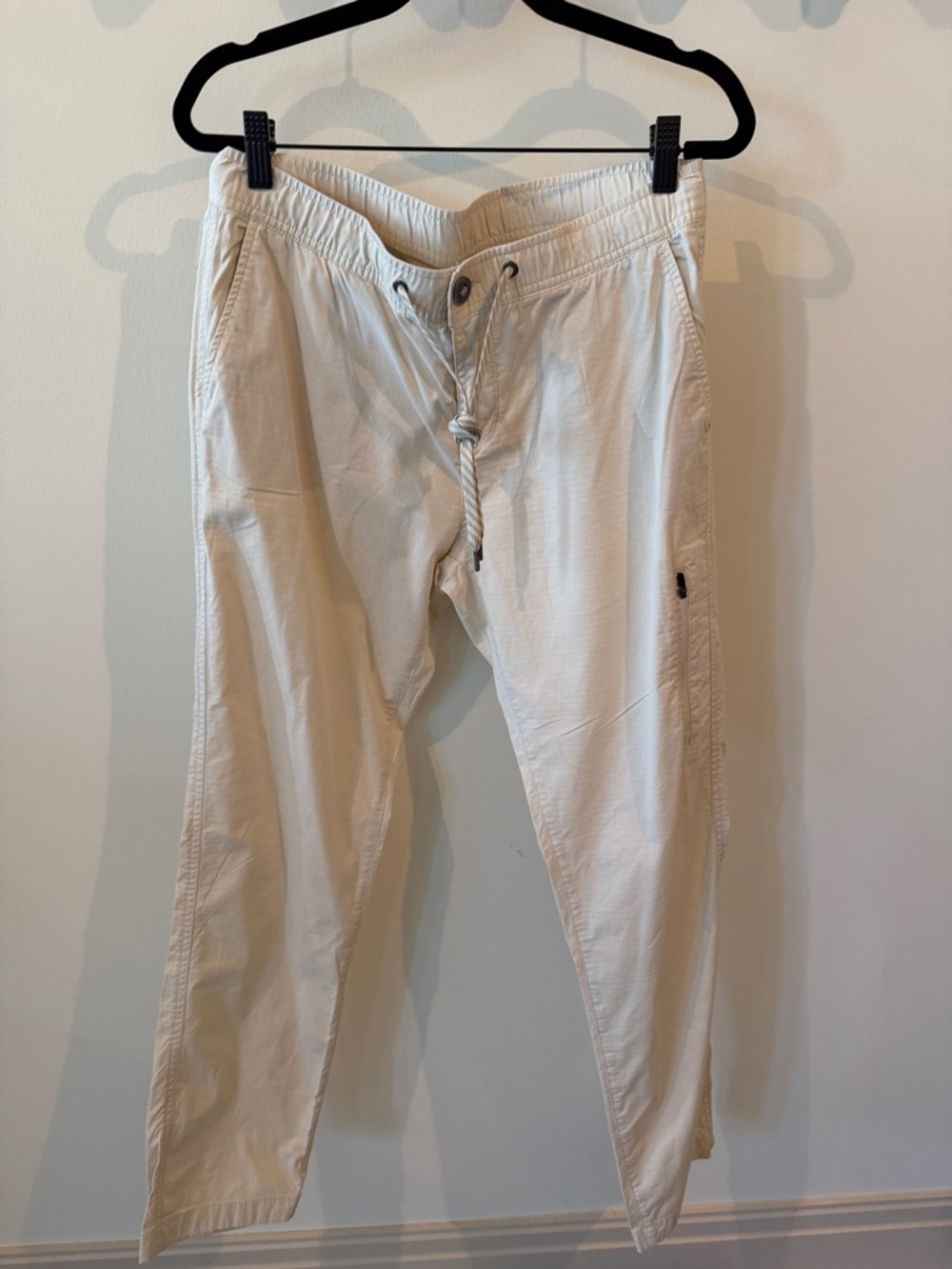 Vuori straight leg pant